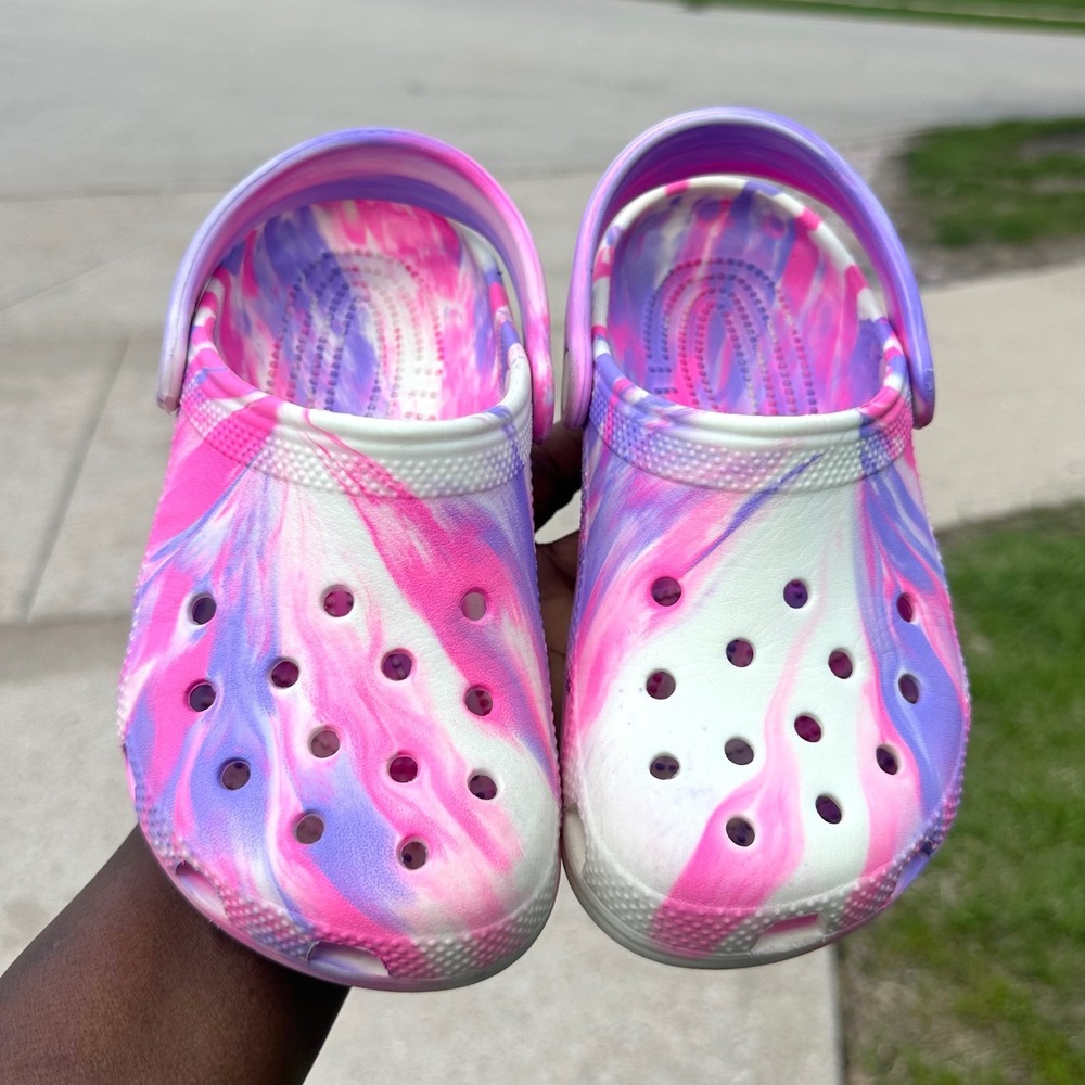 CROCS KIDS CLASSIC MARBLED TYE DYE CLOGS Little Girl Size J1 Pink Crush/Purple - Picture 4 of 12